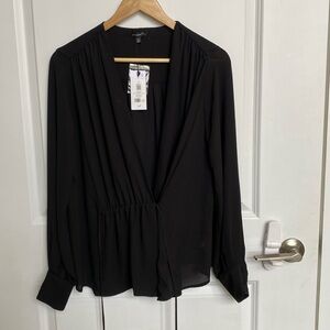 NWT Dynamite wrap Blouse 🖤
